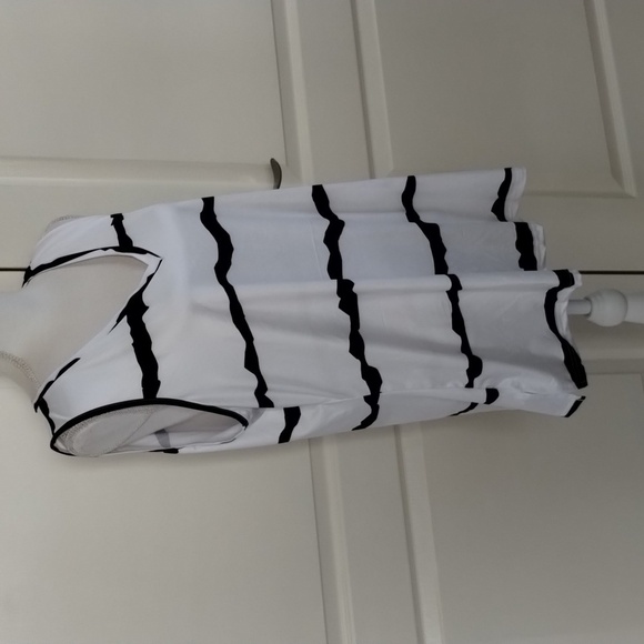 Fantaslook women's size XL sleeveless black and white blouse new - Picture 3 of 10